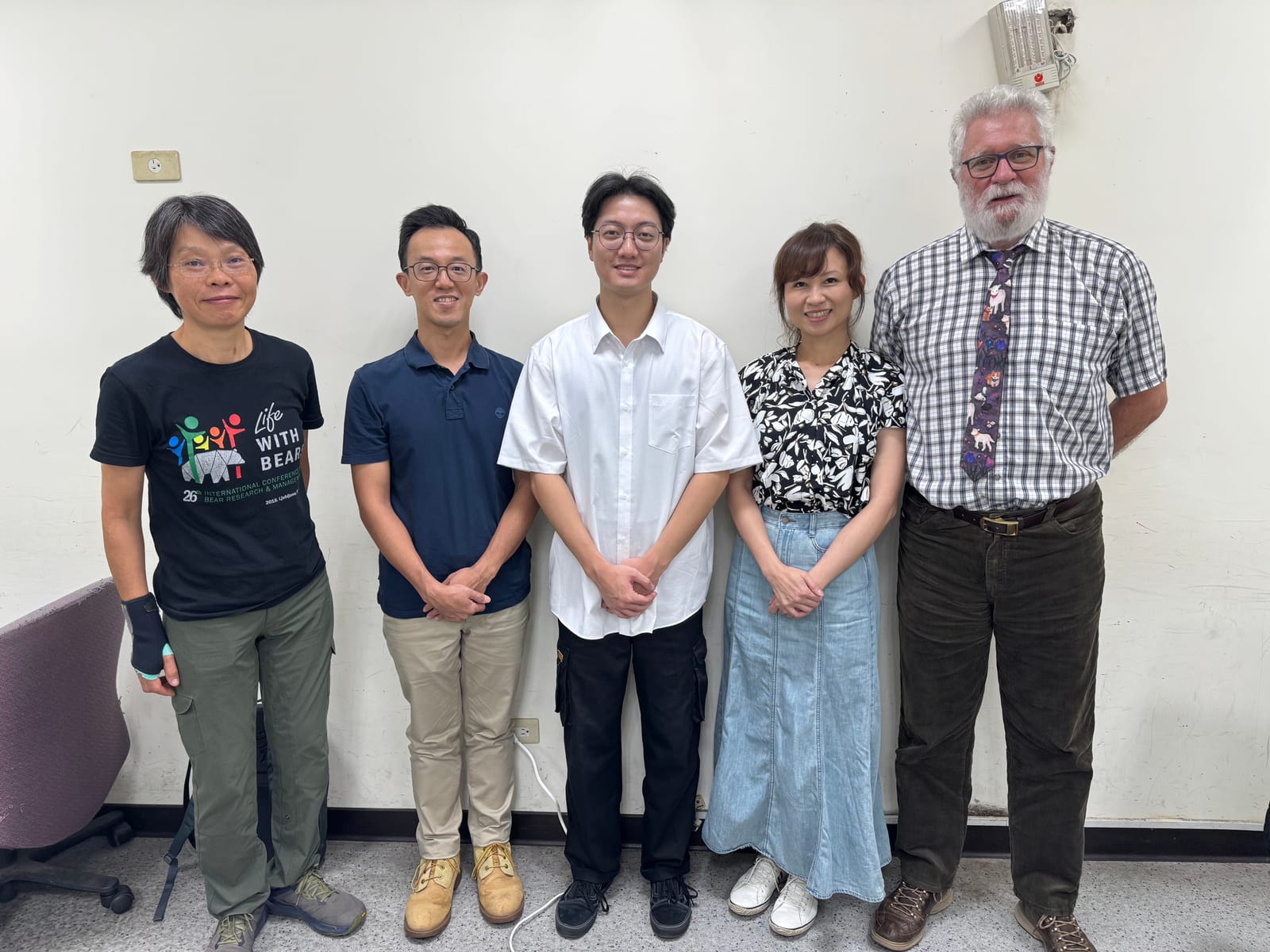 口試結束後五人合影